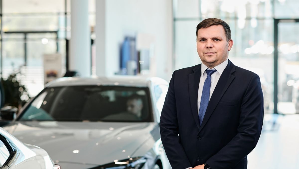 Paweł Nowacki Kierownik Serwisu